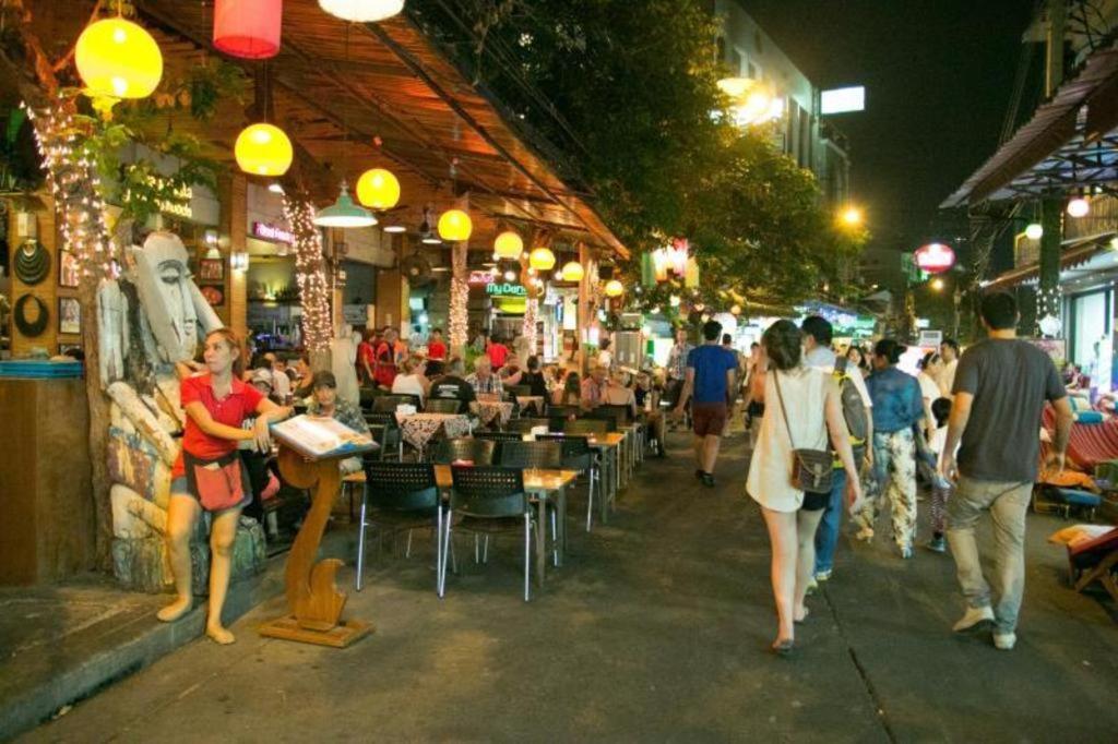The Street Hostel Bangkok Dış mekan fotoğraf